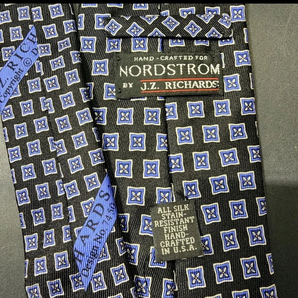Handcrafted‎ for Nordstrom by J Z Richards 100% Silk Mens Necktie Tie Black-Blue